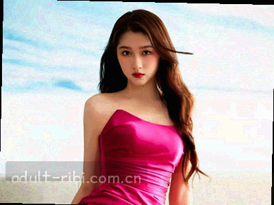 耳机与键盘的几何图形，象征网站客服与技术支持服务